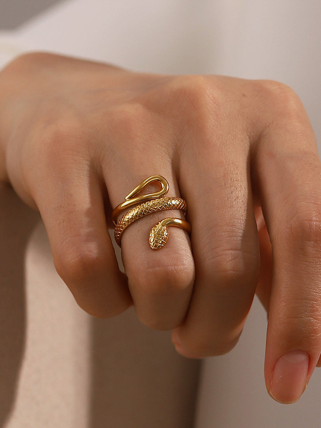 Bague Reine du Venin