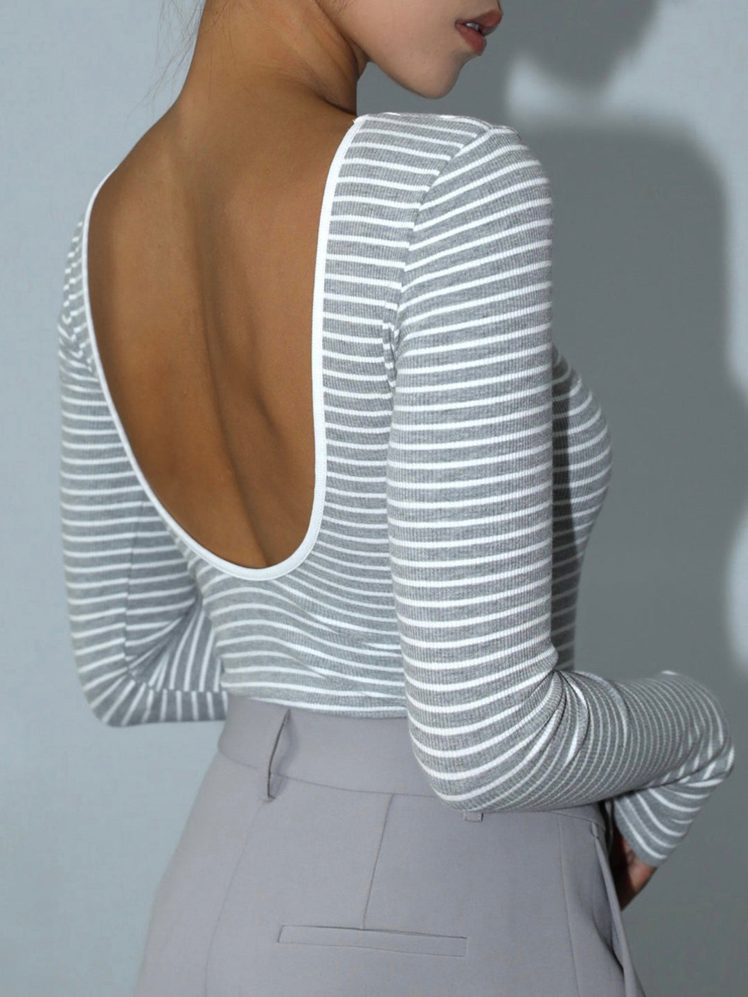 Combinaison Bodysuit Manches Longues à Rayures Dos Ouvert