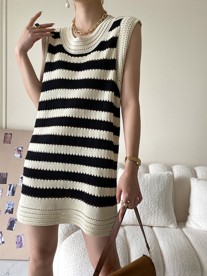 Robe Courte En Tricot à Rayures Festonnées