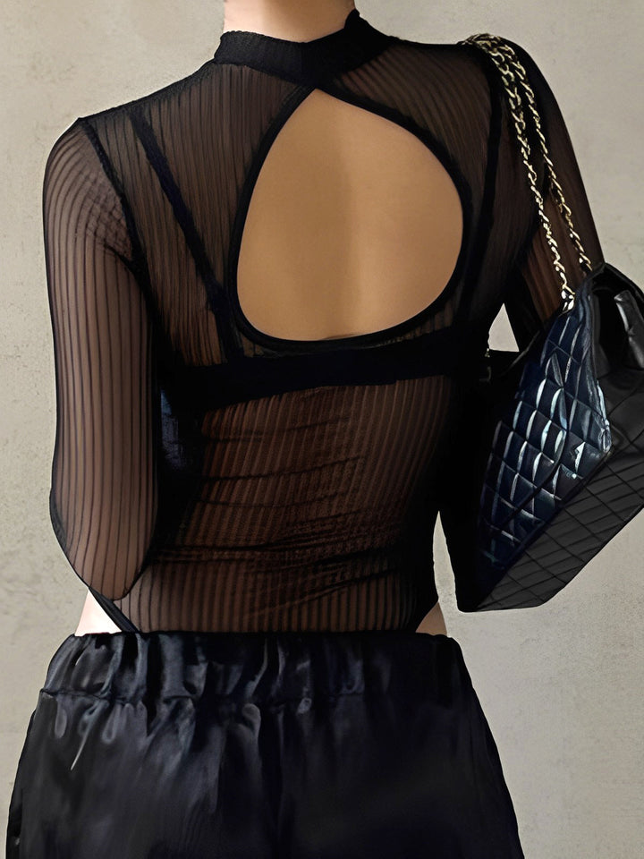 Bodysuit en maille transparente avec dos ouvert et découpe