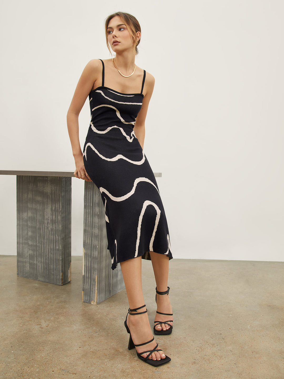 Robe Mi-longue à Bretelles Imprimé Ondulé
