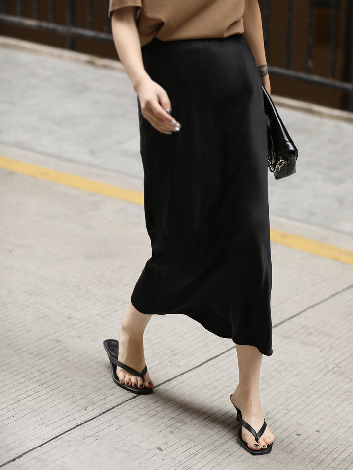 Jupe Midi Fluide en Satin