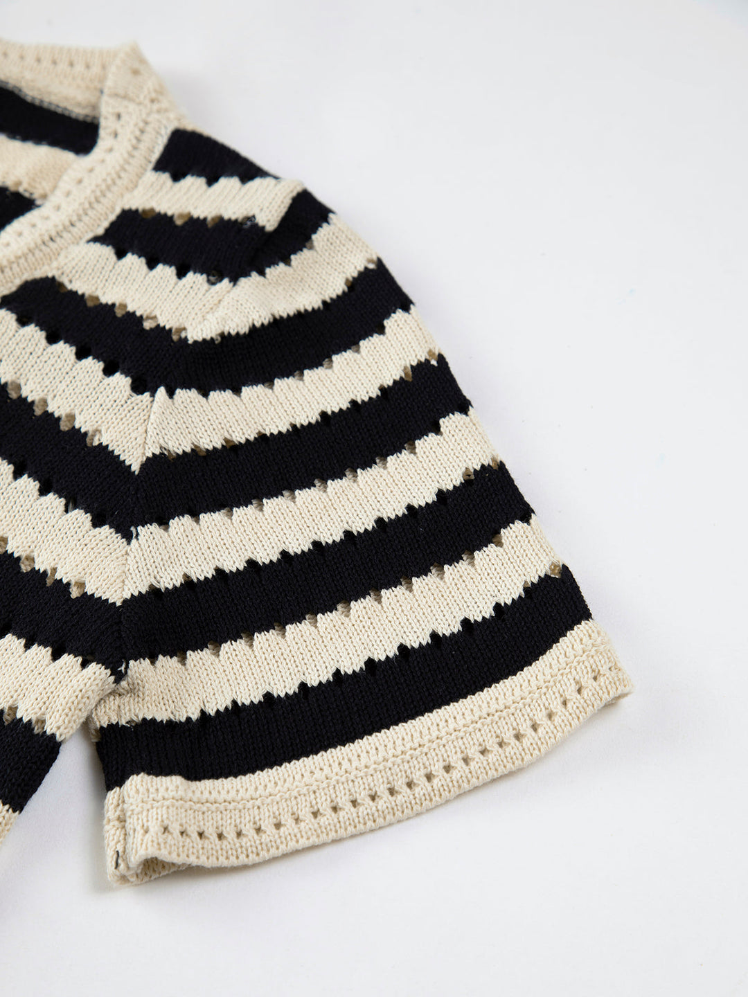 Chemise en crochet rayé