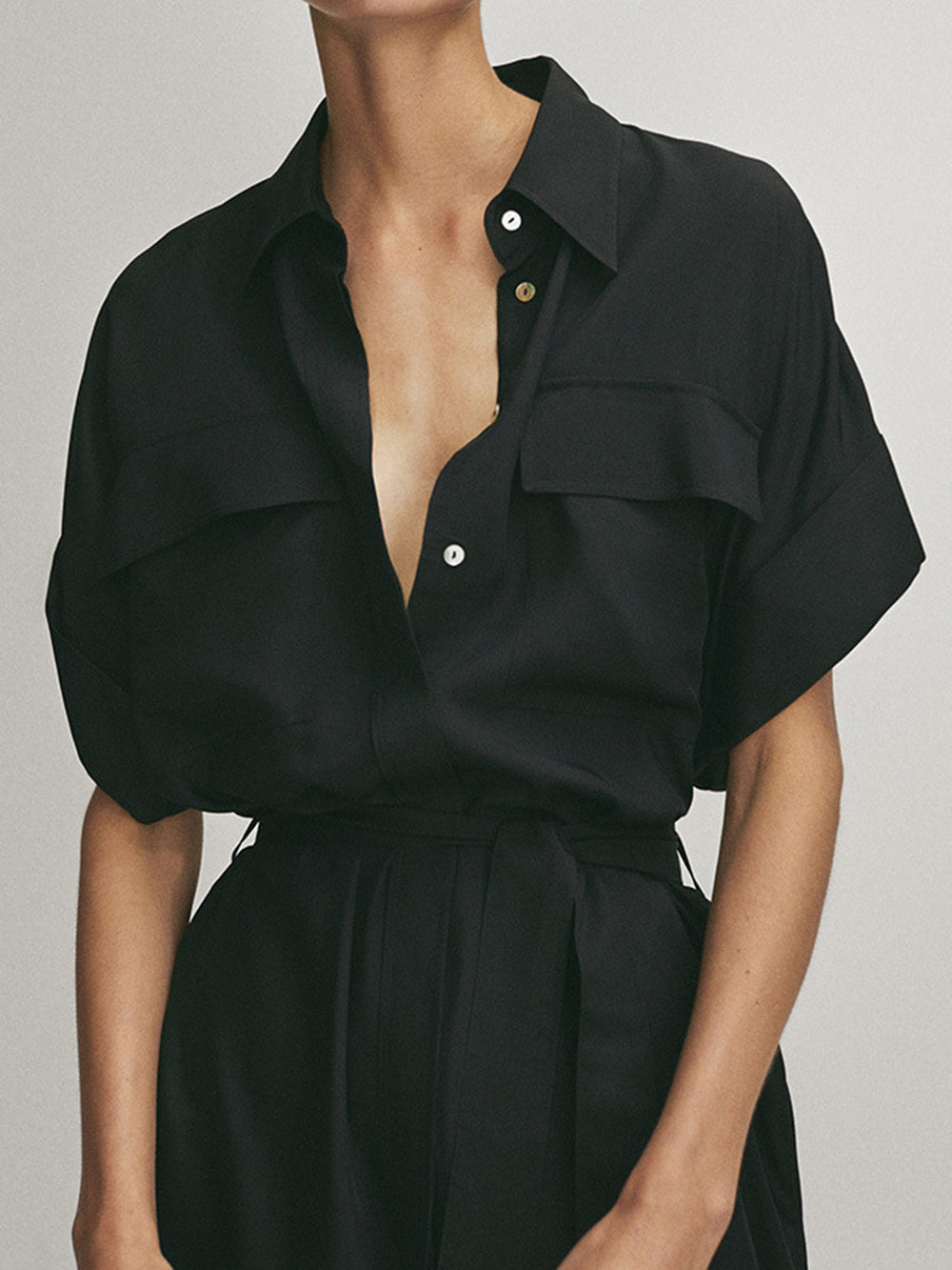 Robe Mi-Longue à Poches Nouées