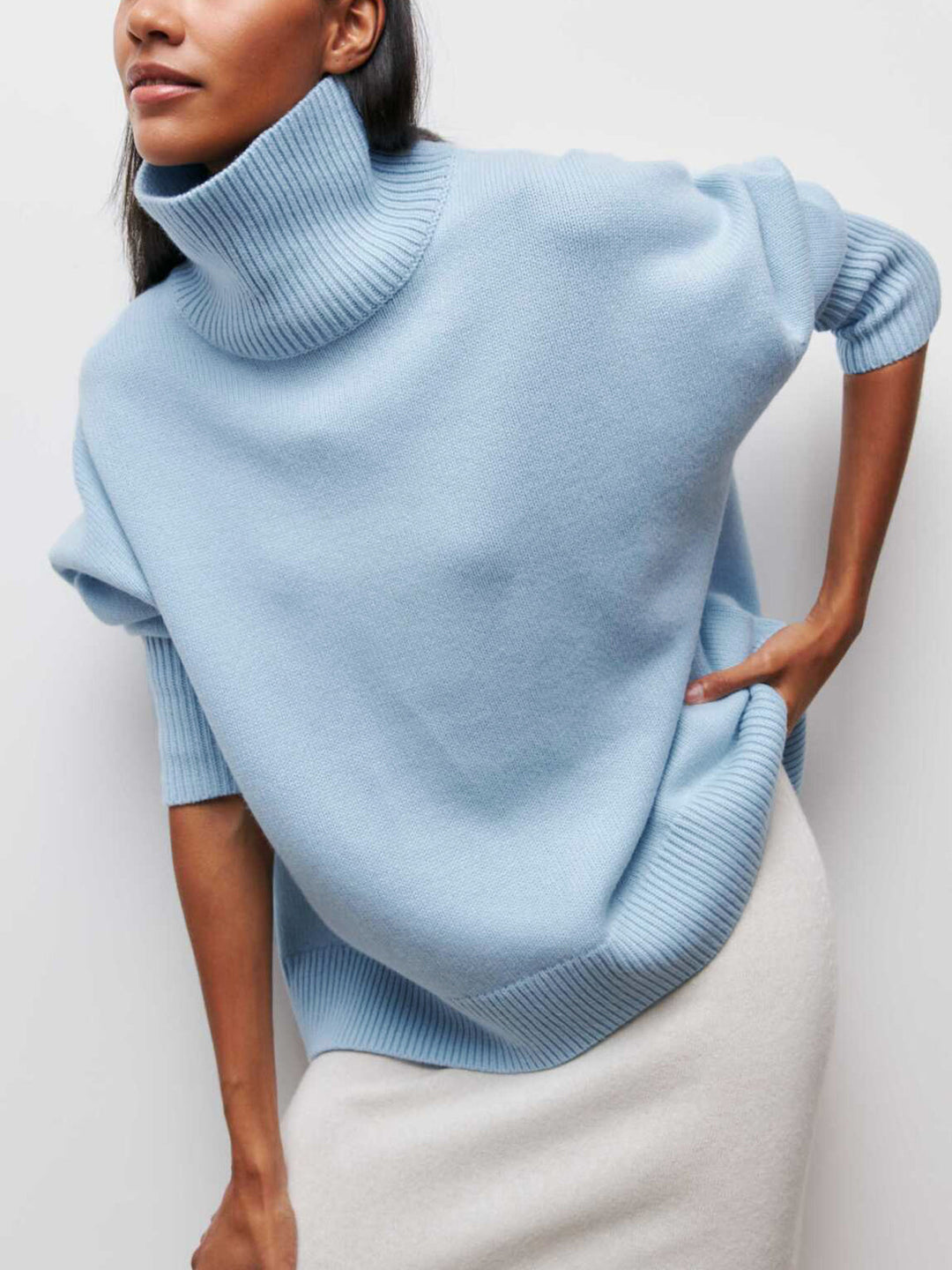 Pull Col en V Haut Léger en Tricot Doux