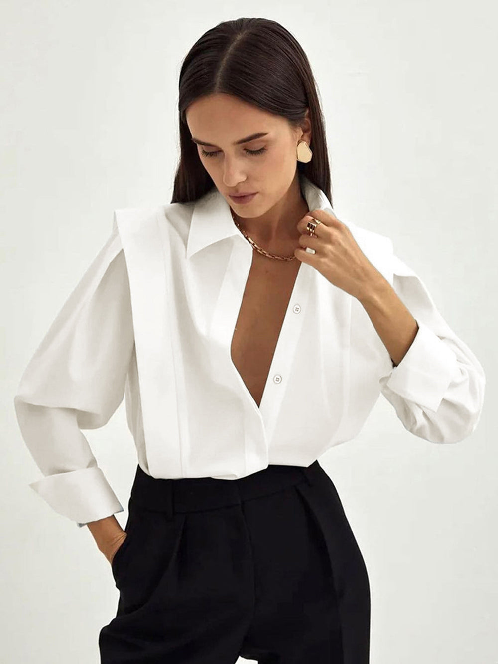 Chemise Boutonnée Juste Et Carrée