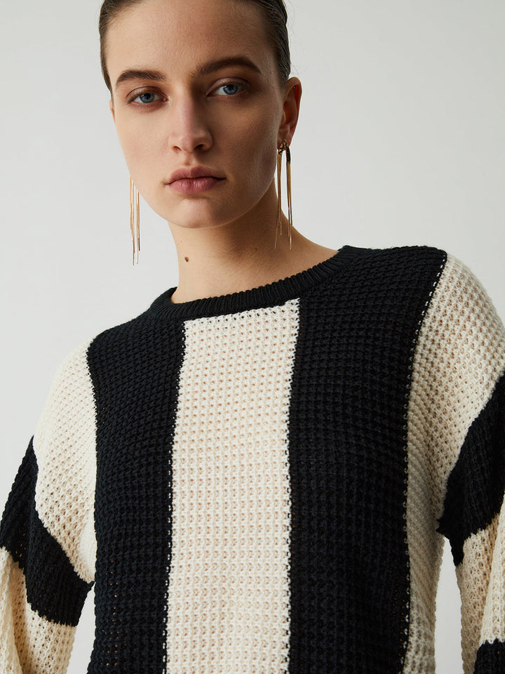 Pull Col V Dentelle Rayé