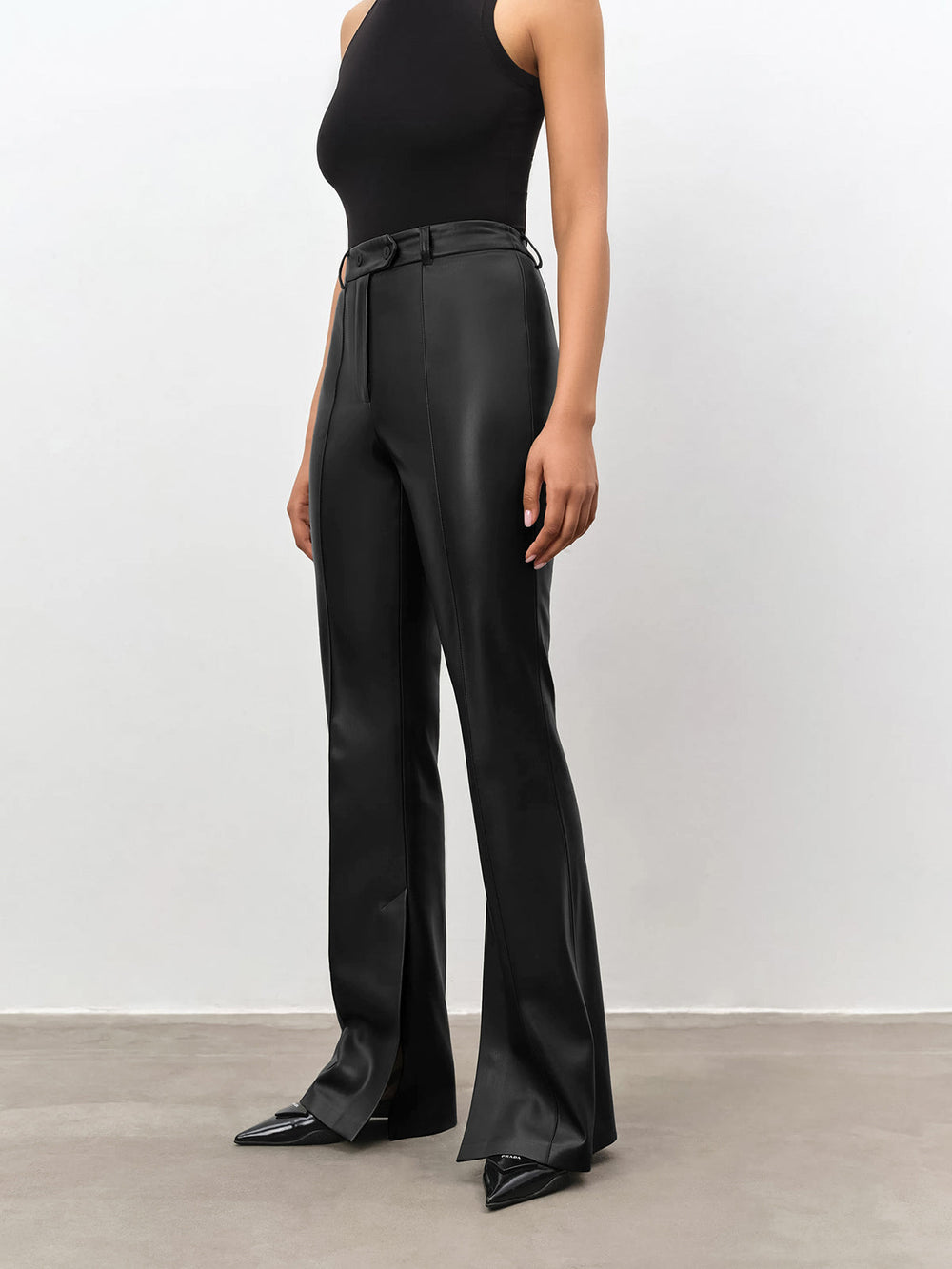 Pantalon Patte d'Élégance Taille Haute en Cuir