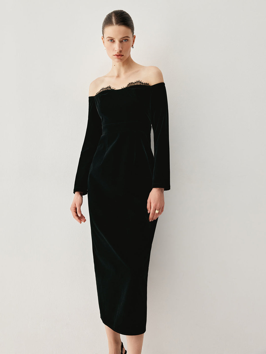 Robe Mi-Longue Velours Col Bardot Patchwork Fente