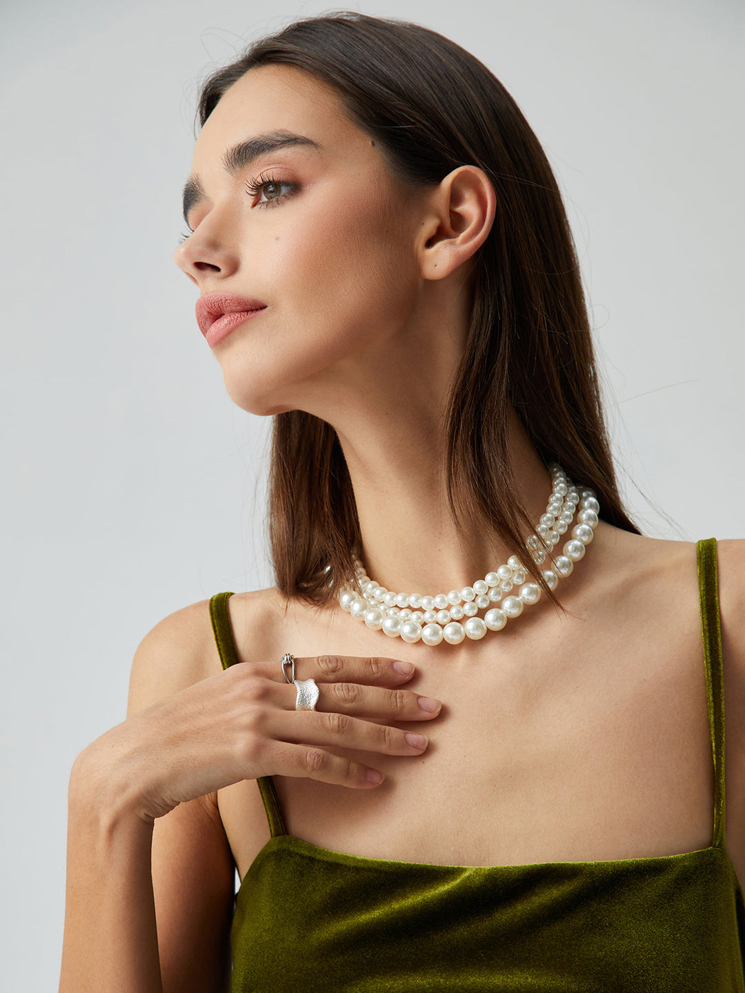 Collier Ras du Cou à Paillettes