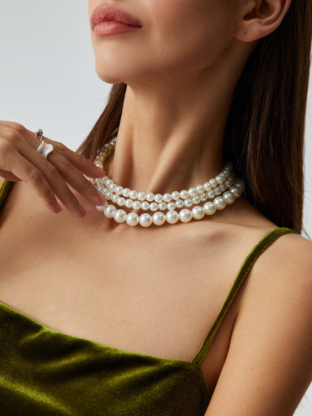 Collier Ras du Cou à Paillettes
