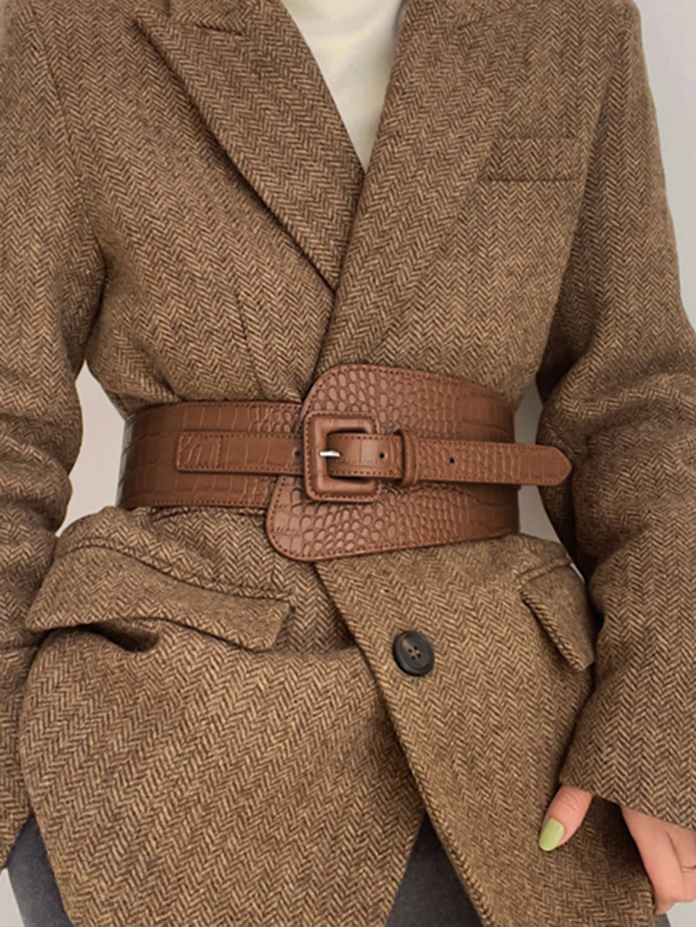 Ceinture en cuir façon serpent