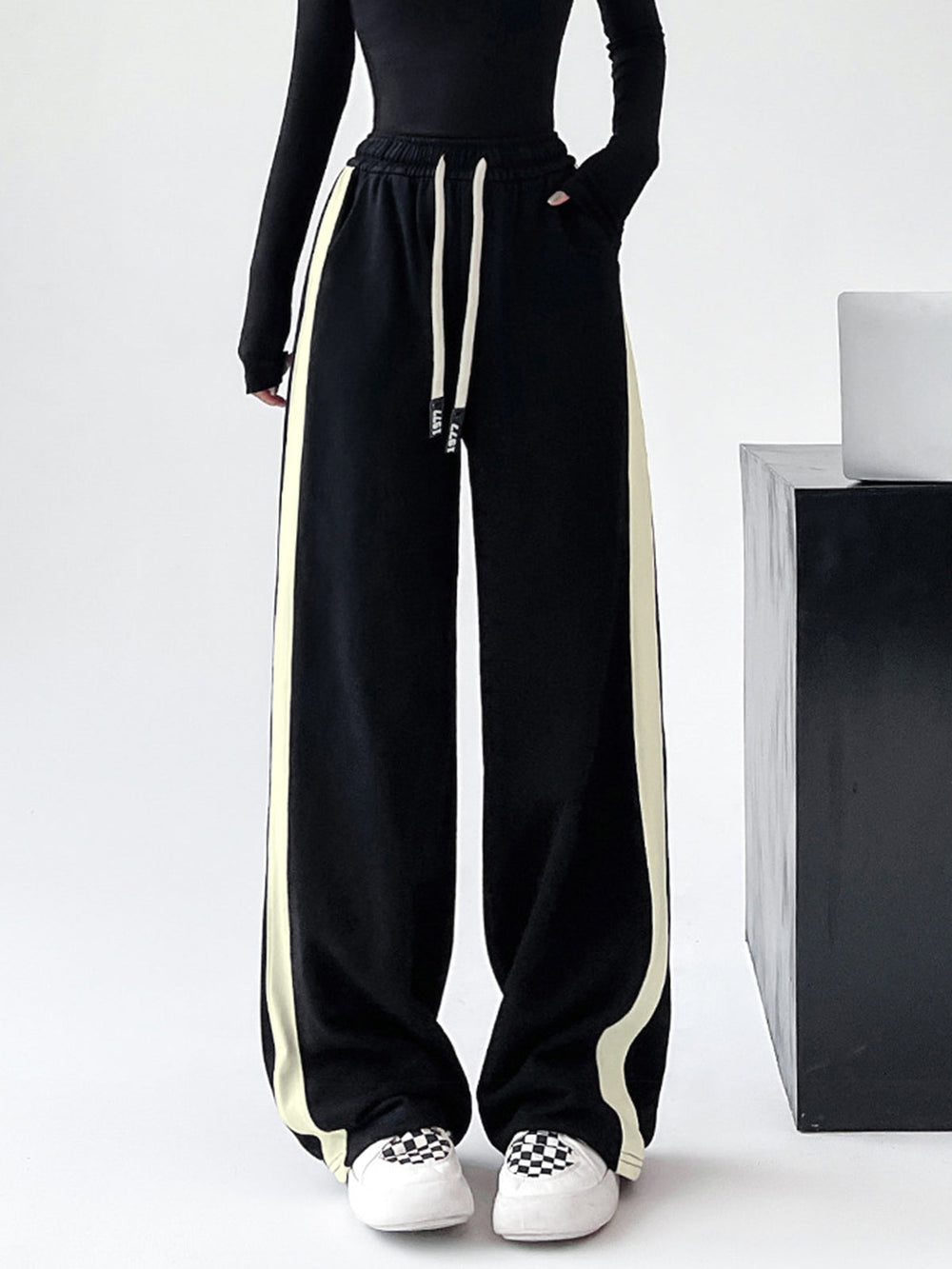 Pantalon de survêtement à cordon de serrage contrasté