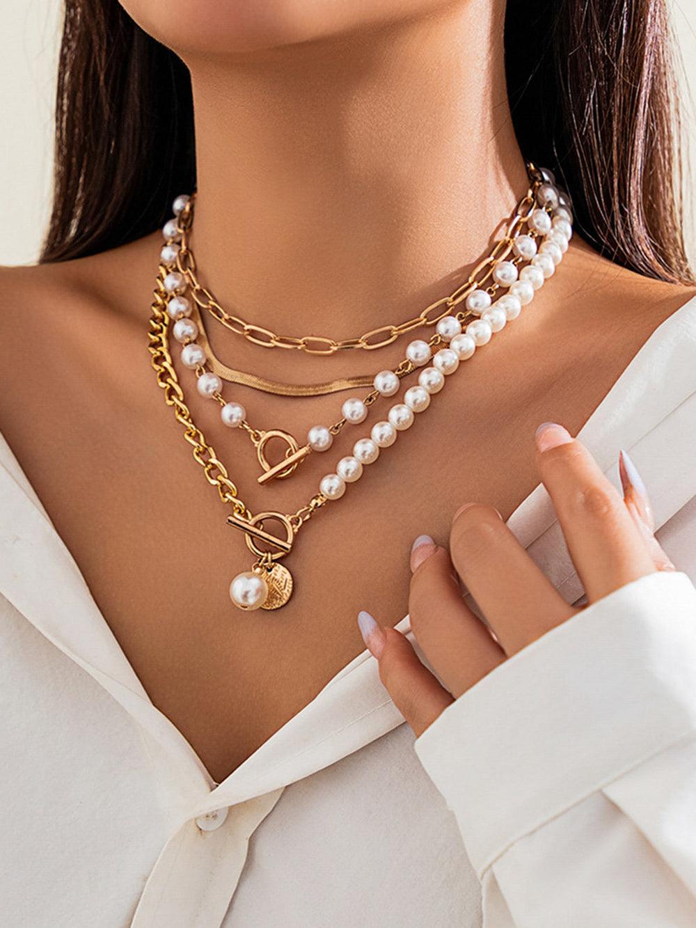 Collier Superposé à Perles Décoratives