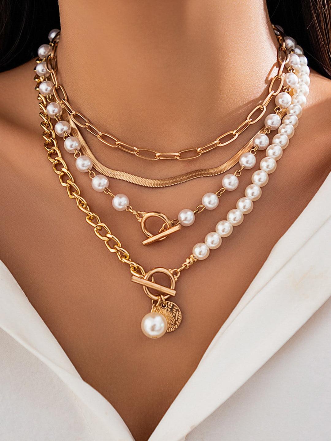Collier Superposé à Perles Décoratives