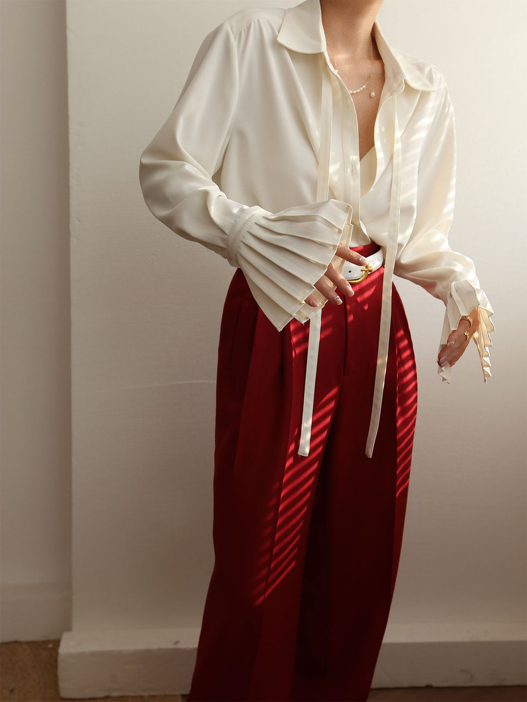 Chemise à Boutons nouée avec col à revers plissé