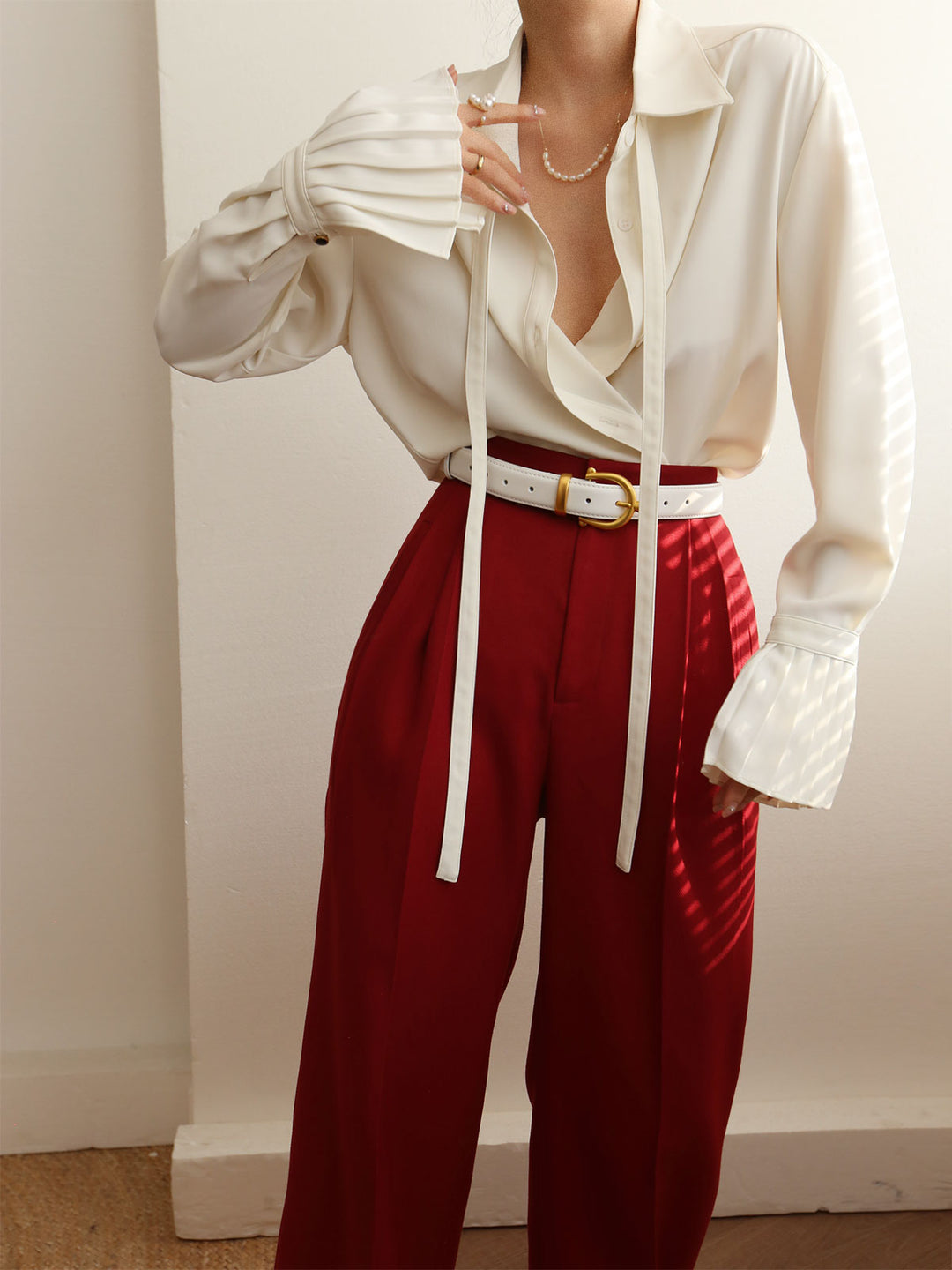 Chemise à Boutons nouée avec col à revers plissé