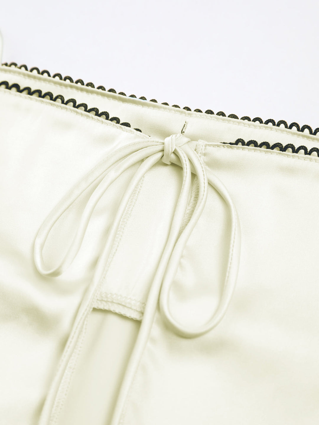 Haut Camisole Satiné avec Nœud