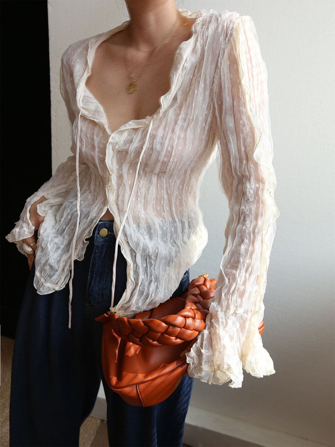 Blouse Manches Longues en Mousseline à Bordure Laitue
