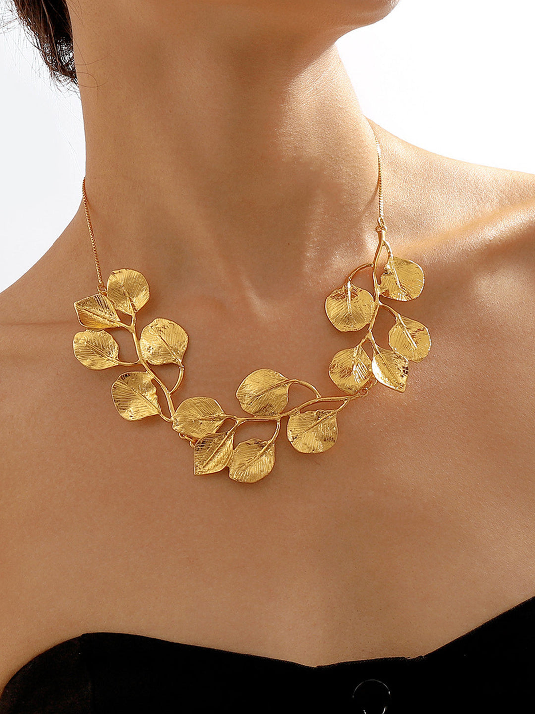 Collier Vintage Feuille en Alliage