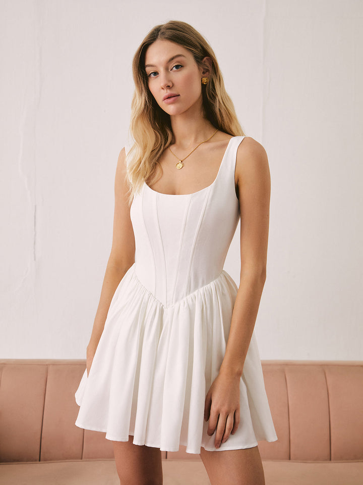 Robe Courte Élégante Unie Blanche