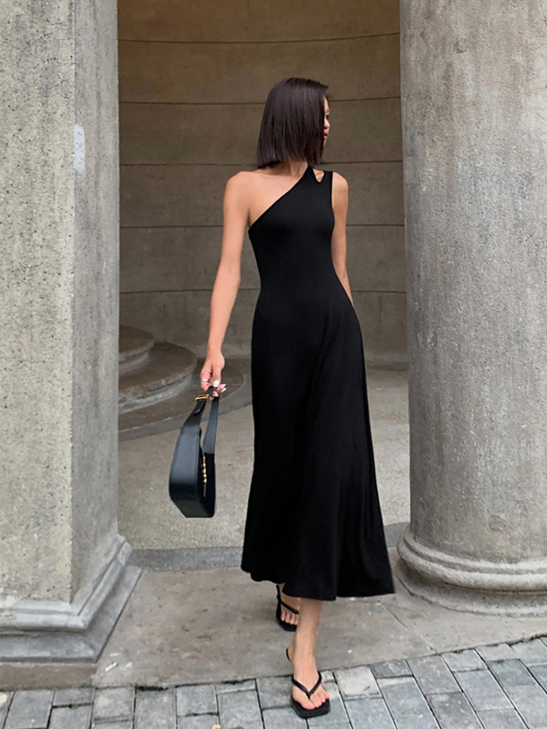 Robe Longue Tricotée Décolletée dans le Dos