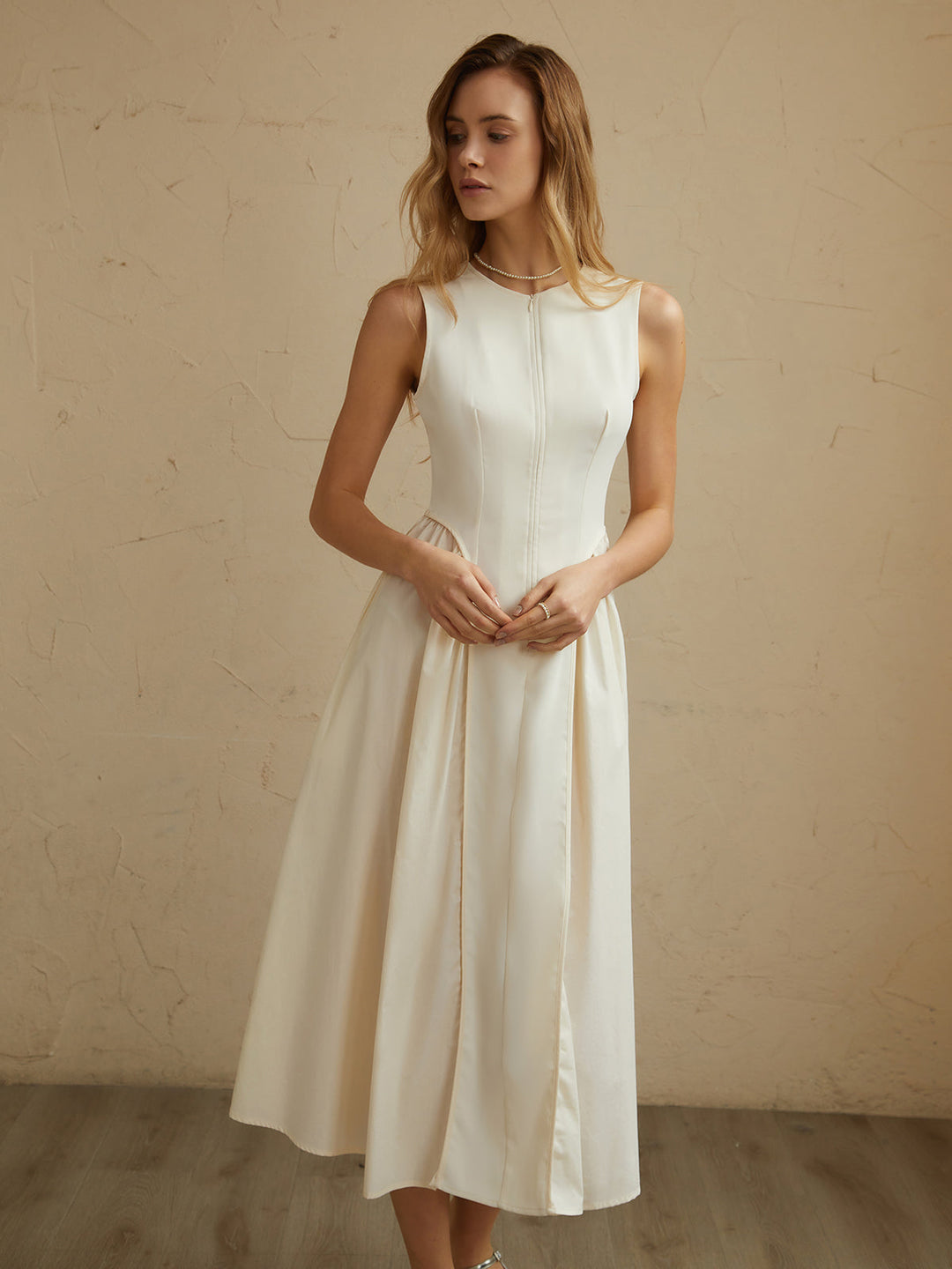 Robe Mi-longue Sans Manches à Poches Plissées