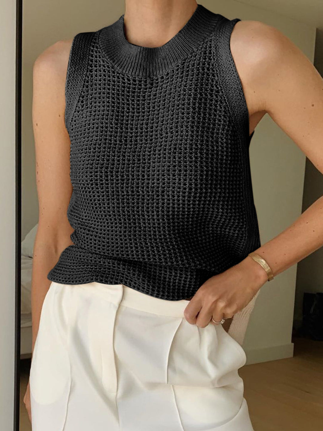 Haut sans manches évidé en tricot uni