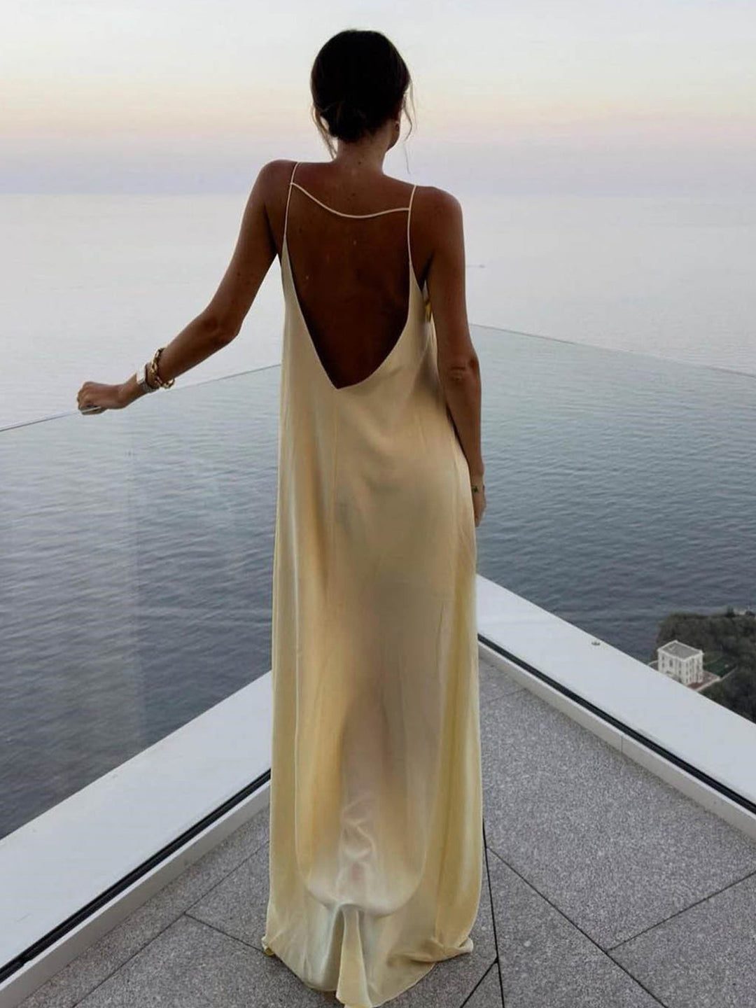 Robe Longue Satinée Sans Dos pour Vacances