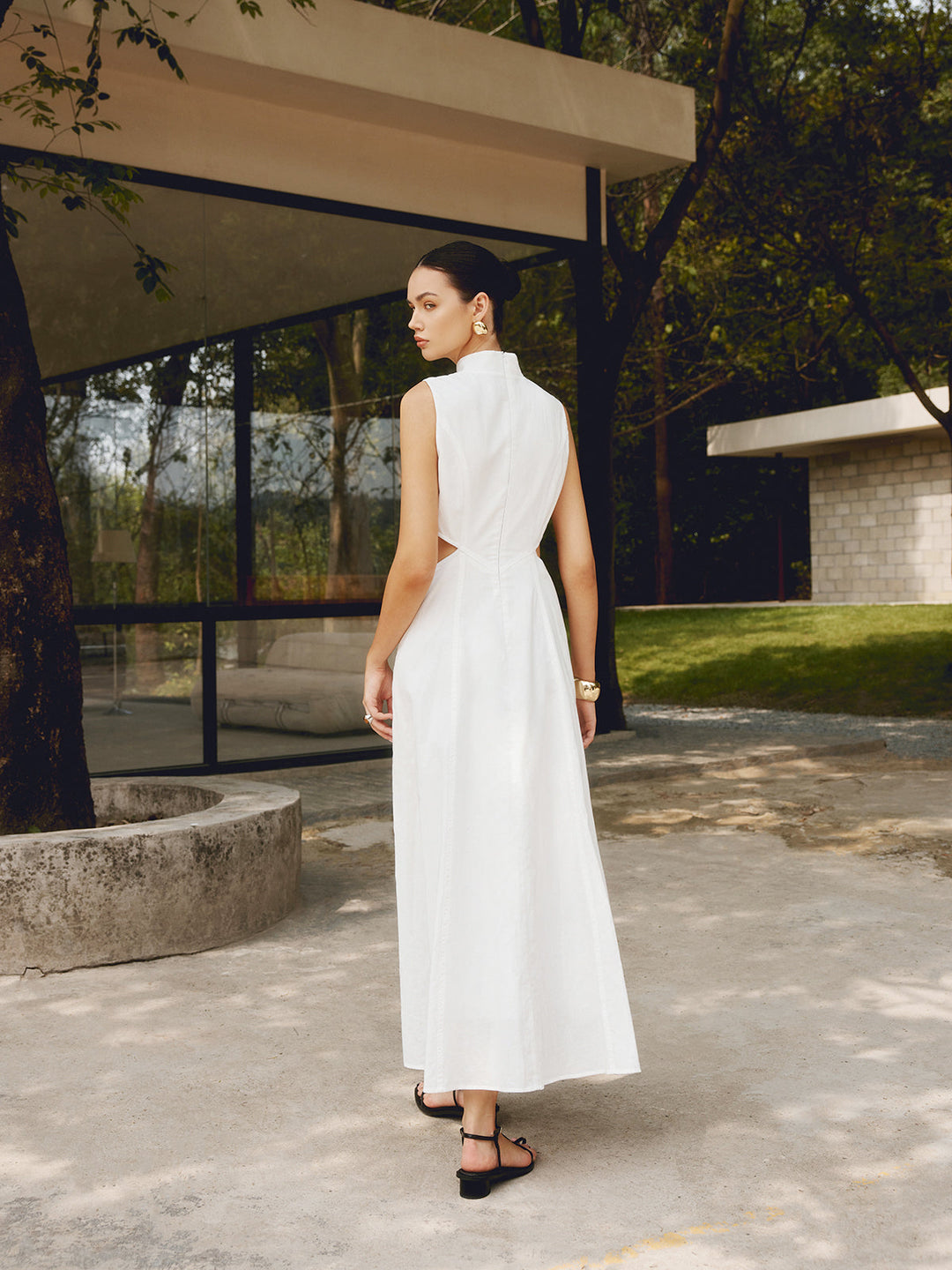 Robe Longue Élégante Découpée en Coton et Lin