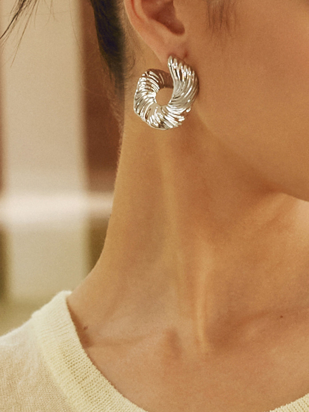 Boucles d'oreilles clous texturées irrégulières géométriques