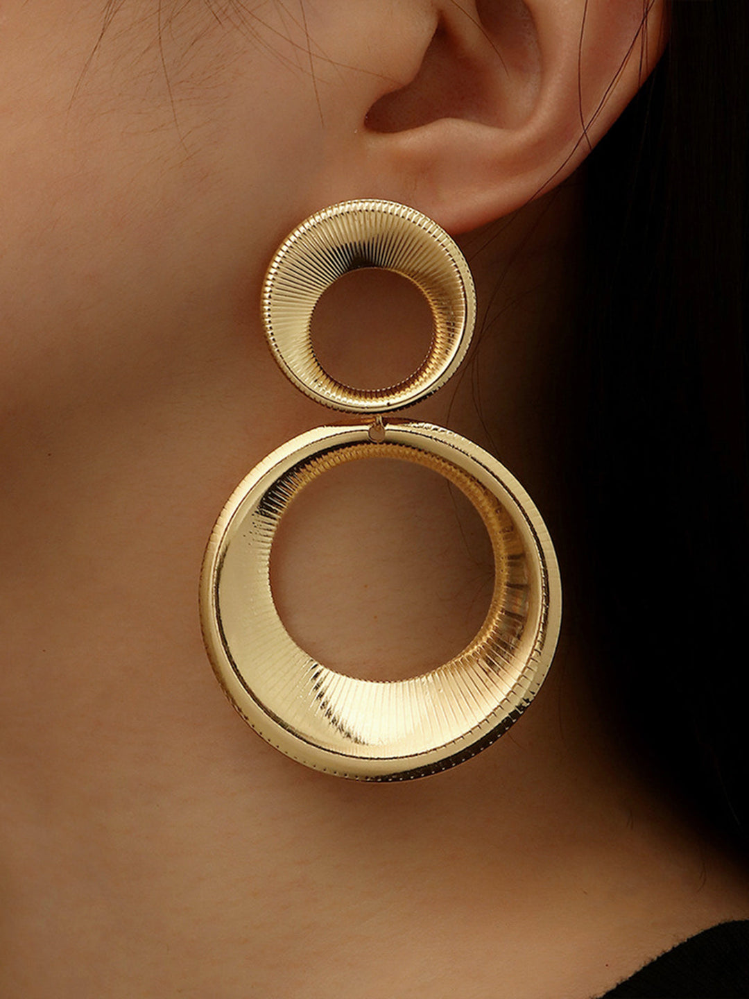 Boucles d'oreilles pendantes rondes audacieuses vintage