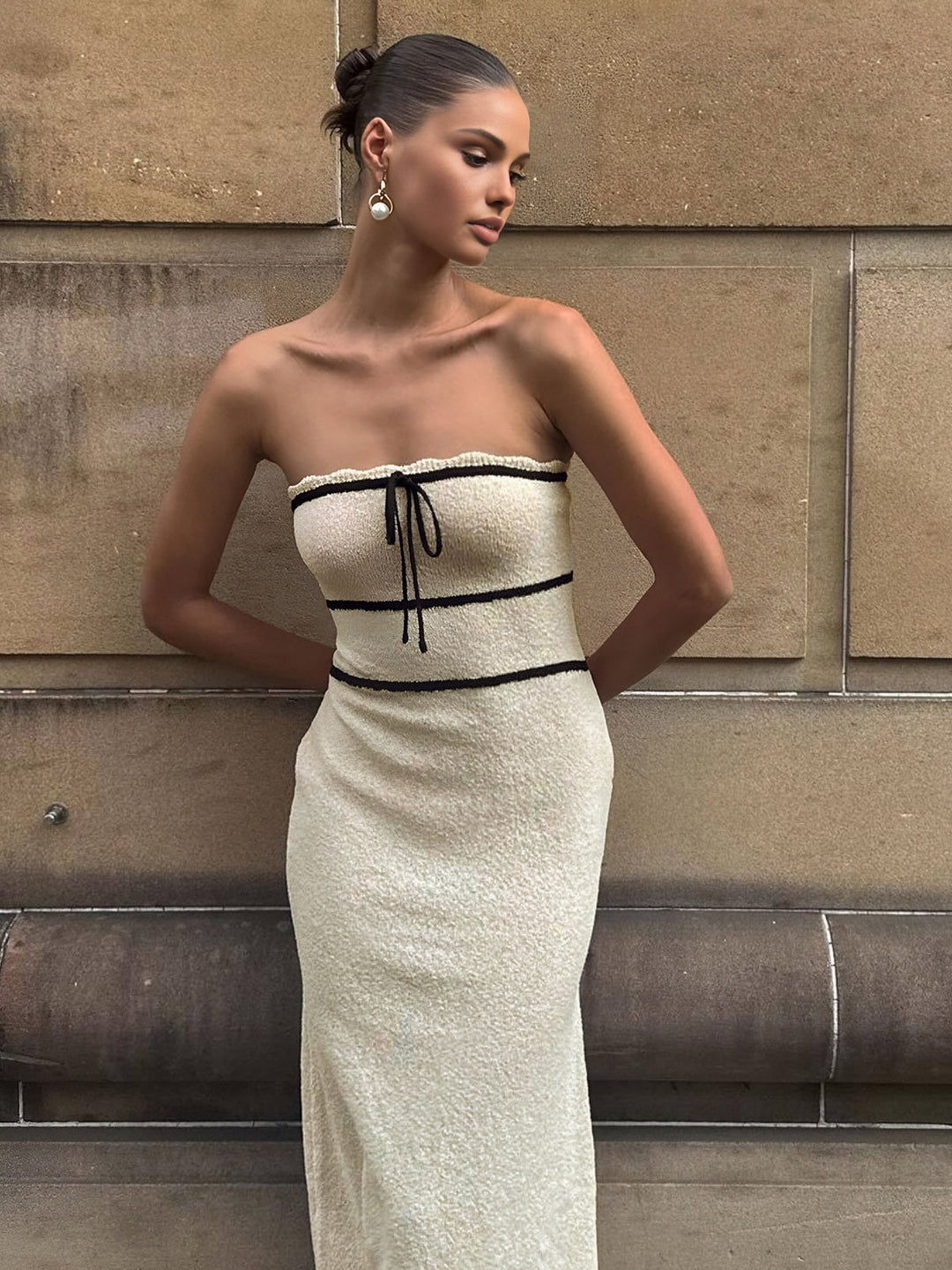 Robe pull mi-longue nouée