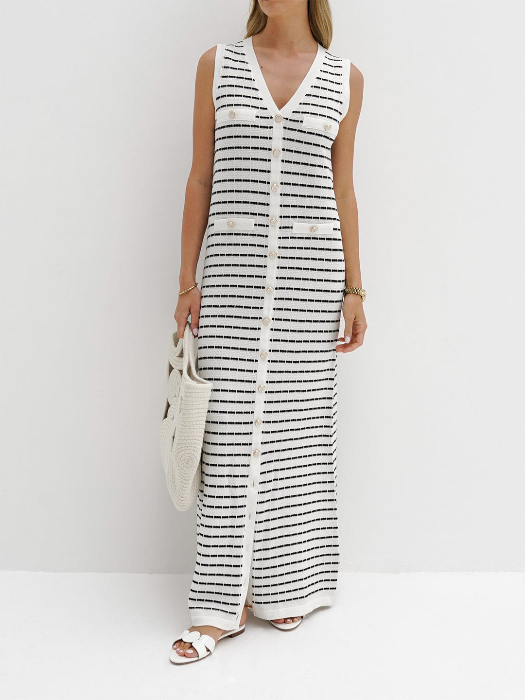 Robe Pull Longue en Métal à Boutons Rayés