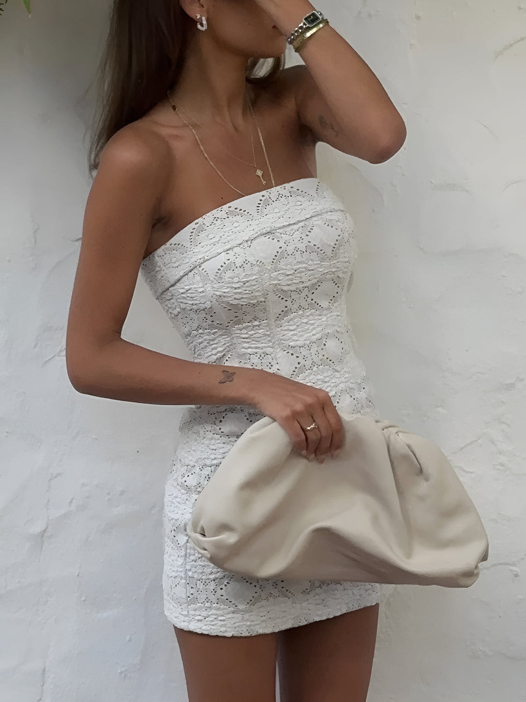 Robe Courte Tube en Dentelle Semi-Transparente