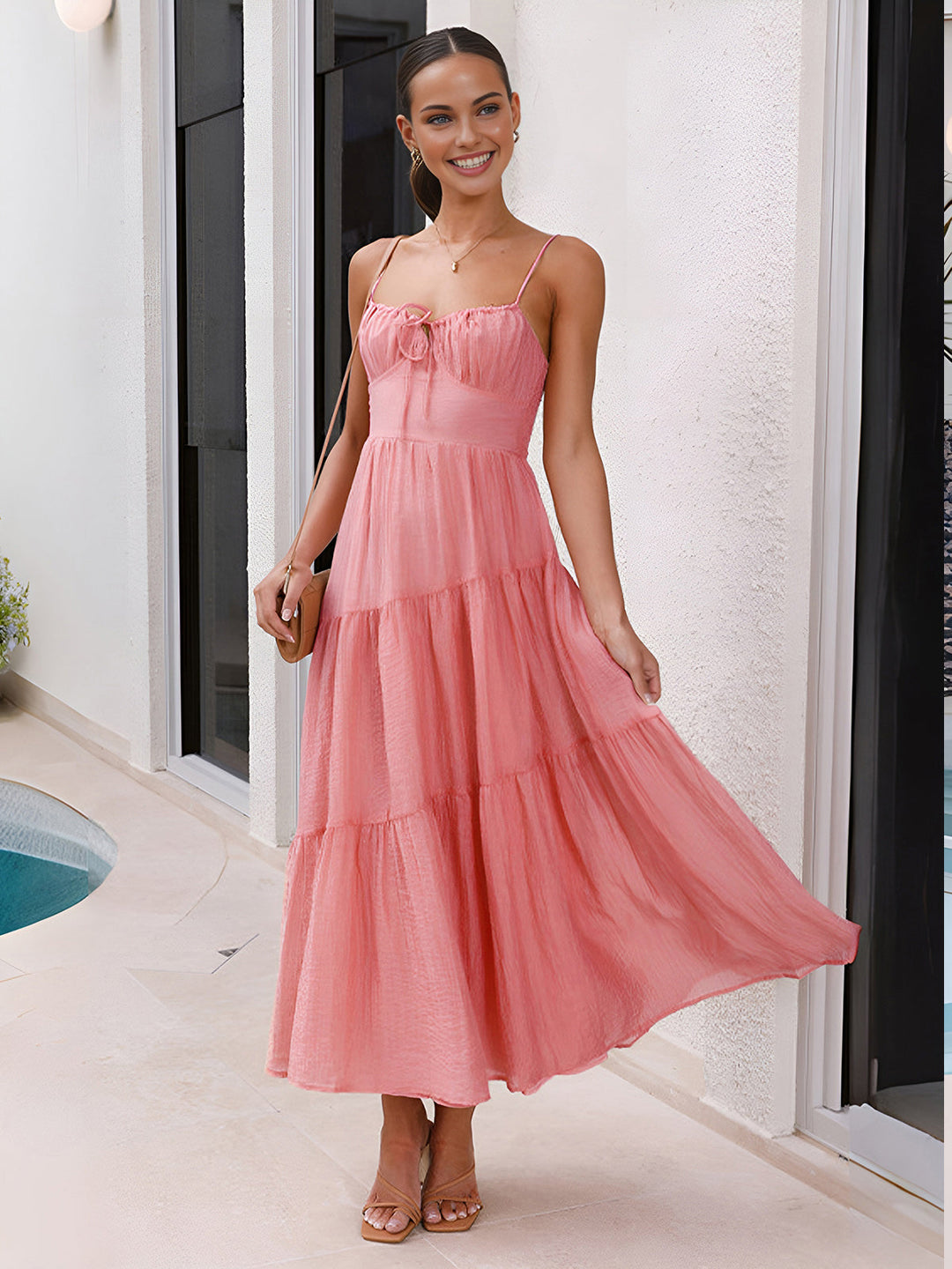 Robe Longue à Volants et Fronces au Dos