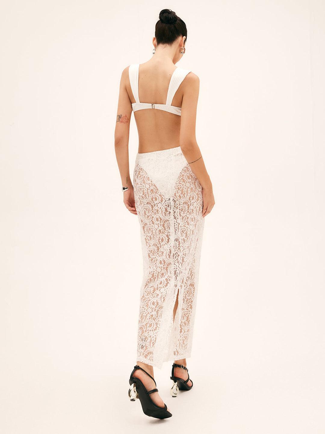 Couvre-maillot en dentelle transparente