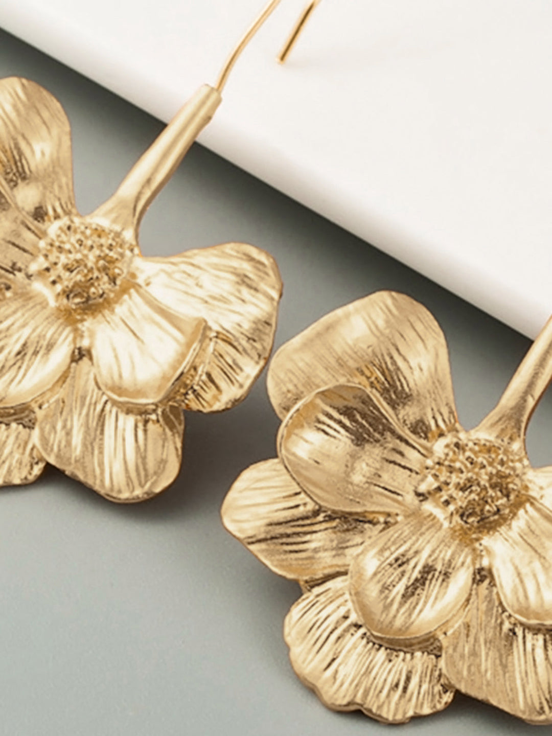 Boucles d'Oreilles Fleurissantes
