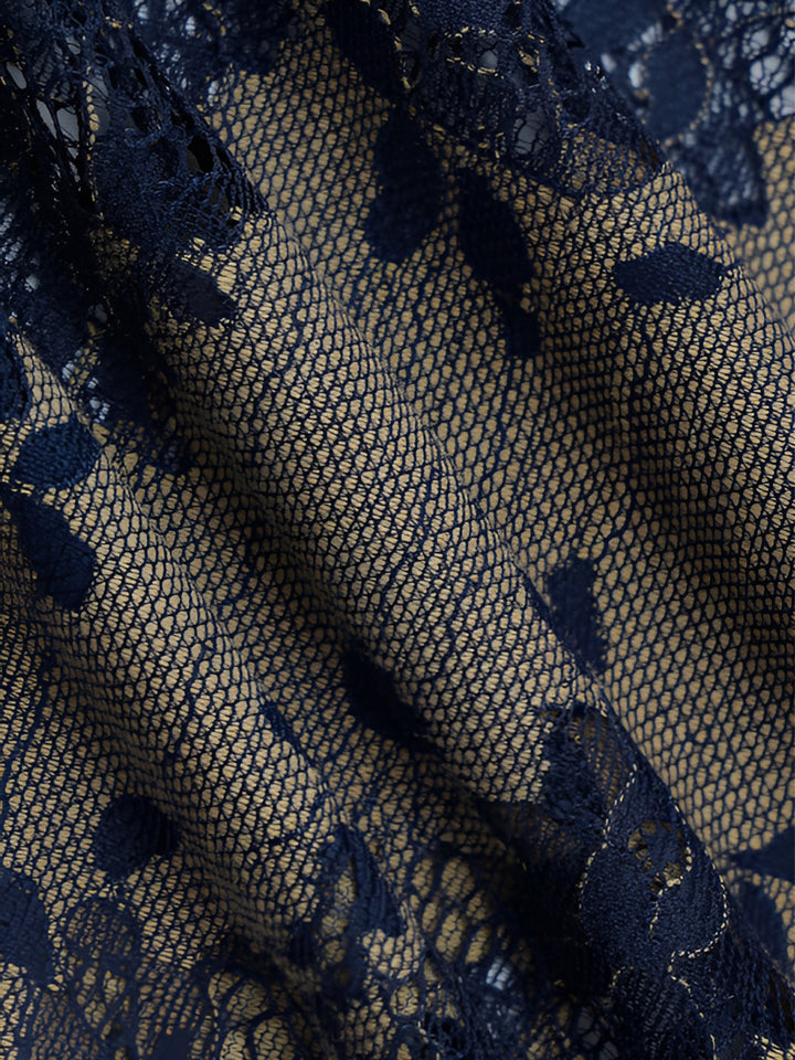 Robe Longue à Lacets en Dentelle "Midnight Garden" Semi-Transparente