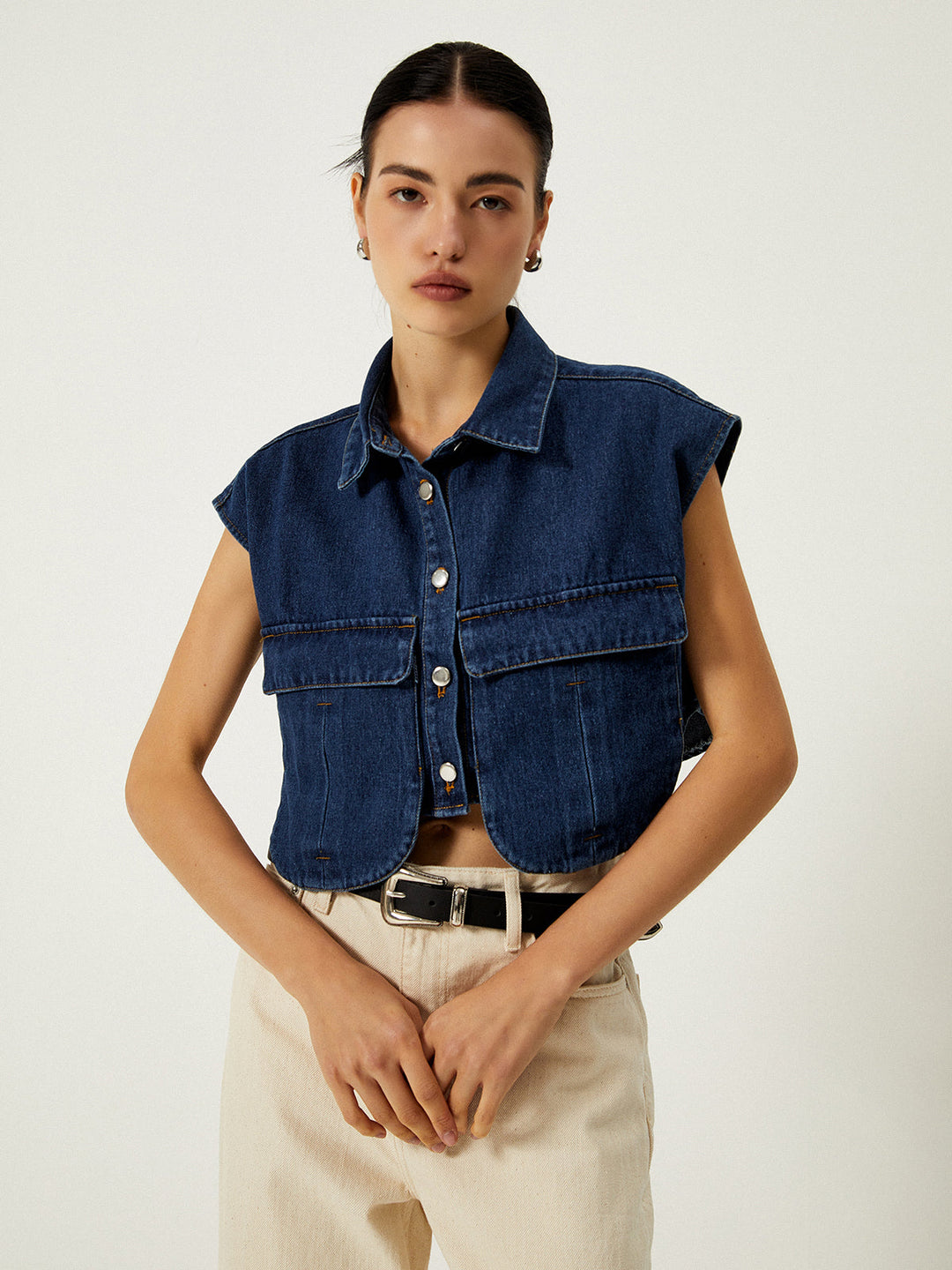 Gilet droit en jean avec col à revers et poches