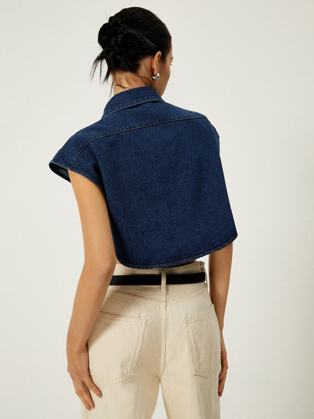 Gilet droit en jean avec col à revers et poches