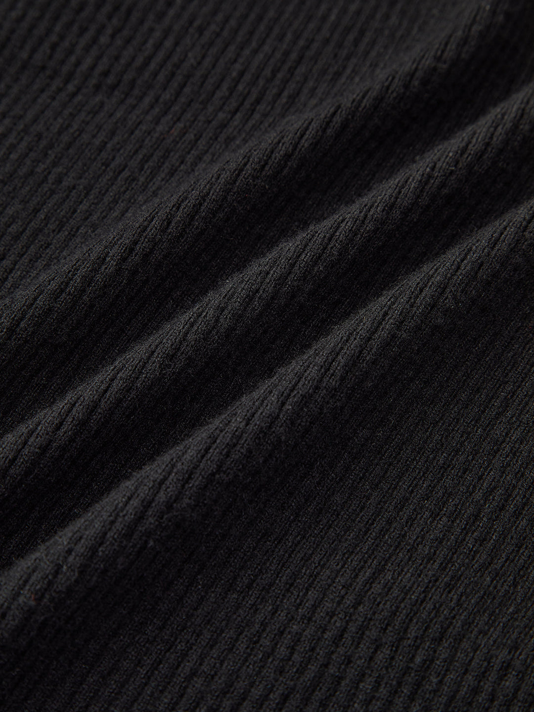 Robe Longue en Tricot avec Col Halter et Décolleté