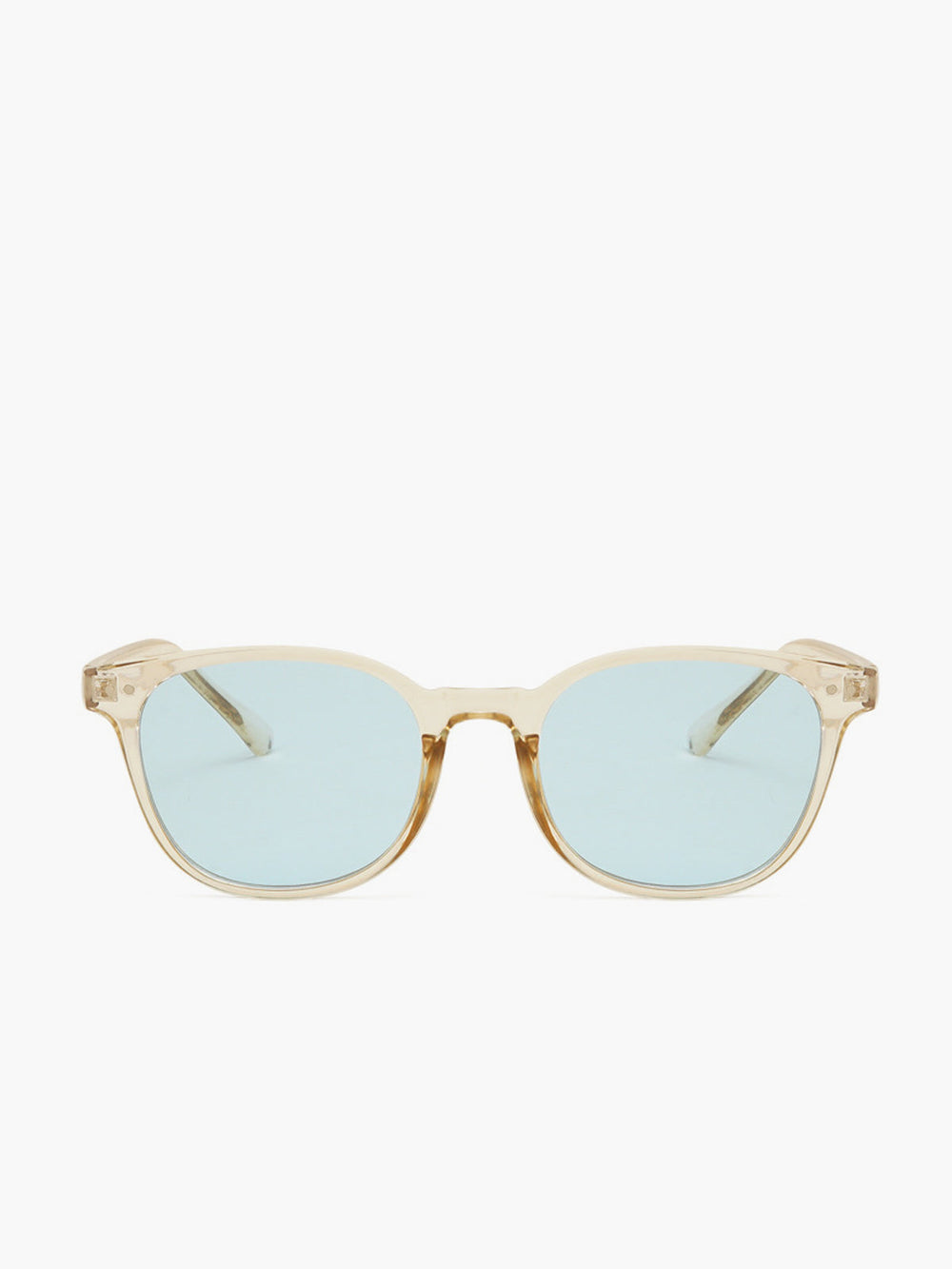 Lunettes de soleil tendance bleu clair