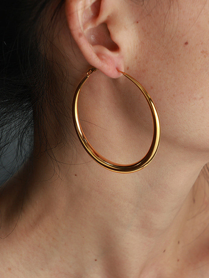 Grandes Boucles d'Oreilles Classiques Dorées