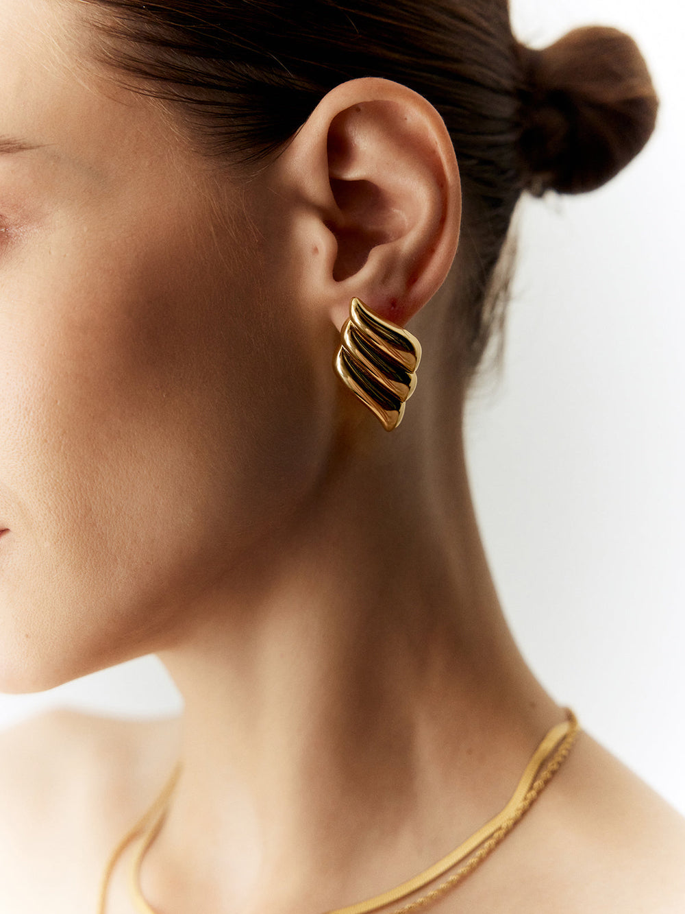 Boucles d'oreilles ailes à géométrie métallique pour vent, trois couches