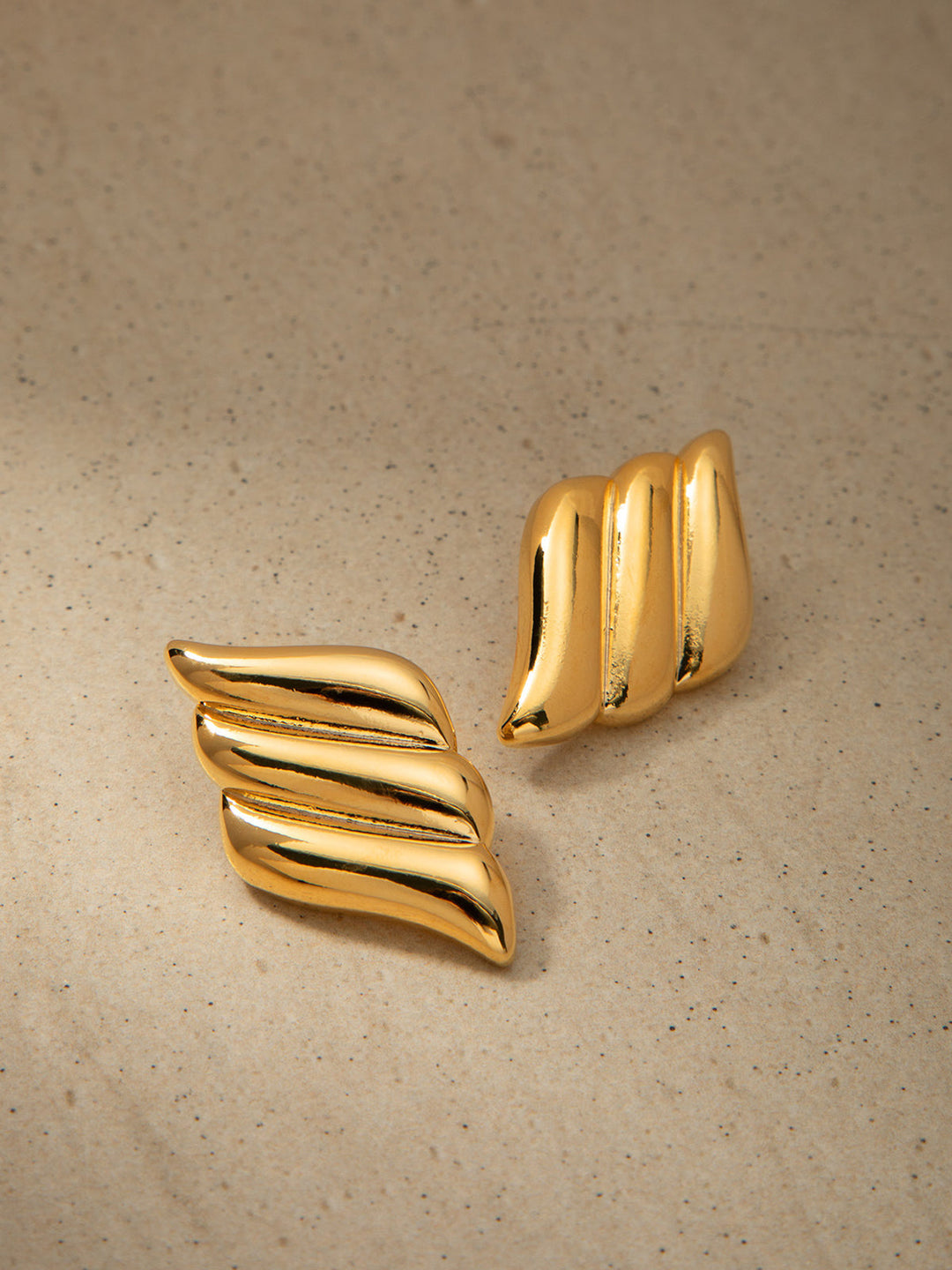 Boucles d'oreilles ailes à géométrie métallique pour vent, trois couches