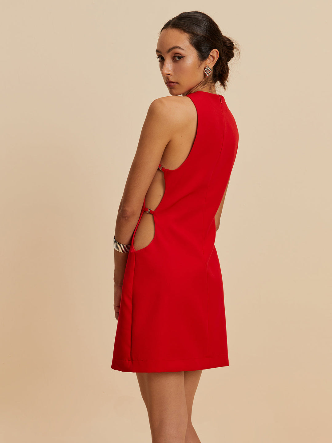 Robe Sans Manches à Col Ras du Cou Découpé