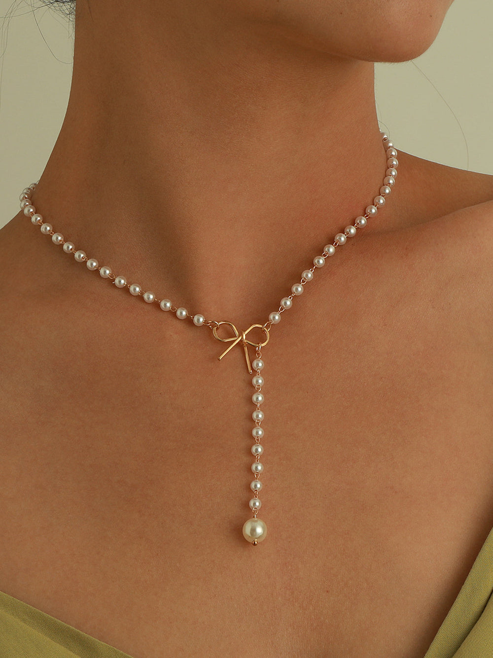 Collier pendentif nœud nœud en perle
