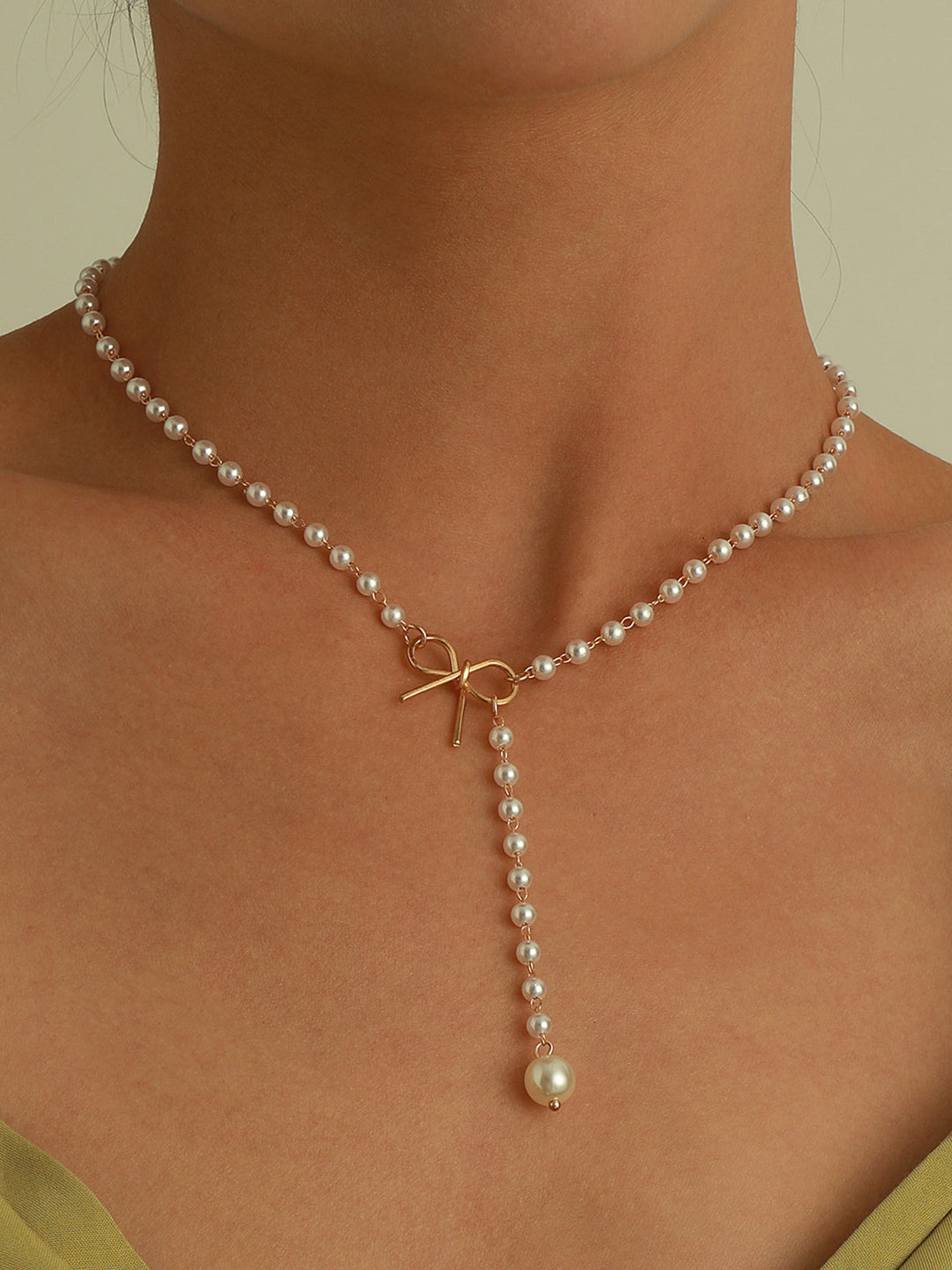 Collier pendentif nœud nœud en perle