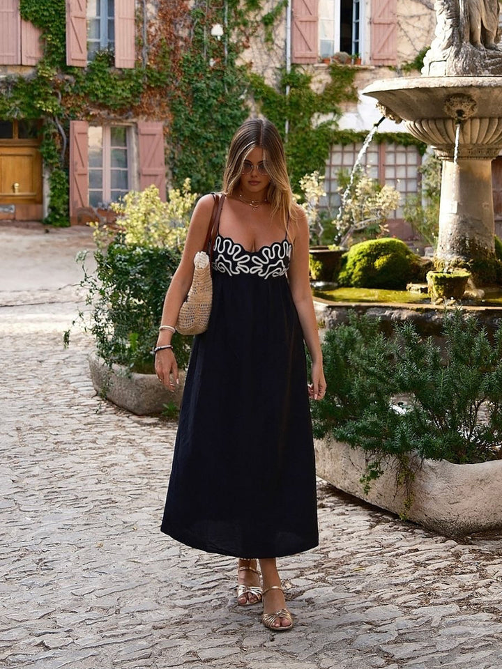 Robe Longue à Bretelles Fines Froncée Brodée